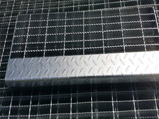 踏步格柵板 踏步格柵板